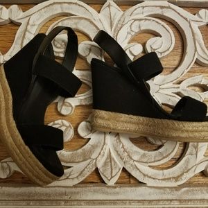 Tory Burch Wedge Sandals sz 7.5
